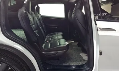 Tesla Model X 2020, 64460 км, за 49547.4 USD - фото 12
