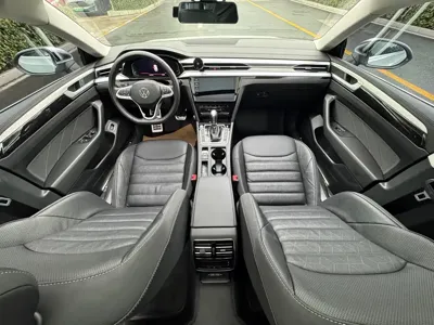 Volkswagen CC 2022, 30000 км, за 18076.98 USD - фото 6