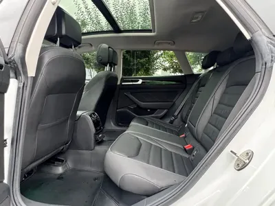 Volkswagen CC 2022, 30000 км, за 18076.98 USD - фото 9