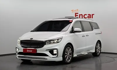 Kia Canival · 2020 год