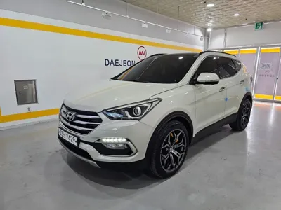 Hyundai Santafe 2016, 88673 км, за 9124.33 USD