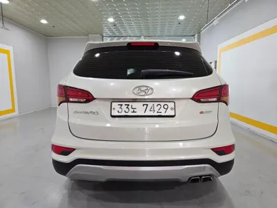 Hyundai Santafe 2016, 88673 км, за 9124.33 USD