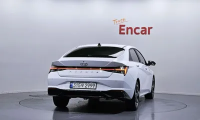 Hyundai Avante 2022, 38901 км, за 15497.81 USD