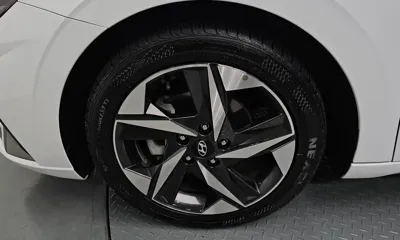 Hyundai Avante 2022, 38901 км, за 15497.81 USD