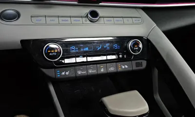 Hyundai Avante 2022, 38901 км, за 15497.81 USD - фото 29