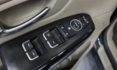 Kia Canival 2015, 133198 км, за 5873.8 USD - фото 12