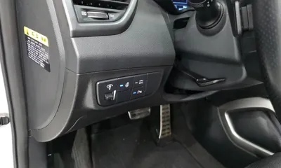 Hyundai Veloster 2016, 125317 км, за 4135.49 USD - фото 17