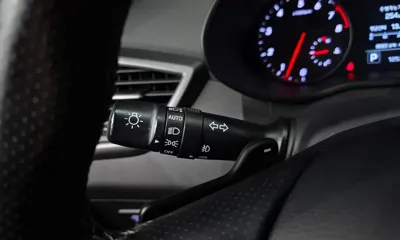 Hyundai Veloster 2016, 125317 км, за 4135.49 USD - фото 18