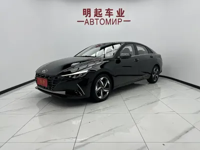 Hyundai Elantra · 2022 год