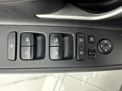 Hyundai Elantra 2022, 28000 км, за 14283.72 USD - фото 12