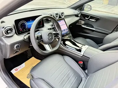Mercedes-Benz C-Class 2023, 67000 км, за 29496.92 USD