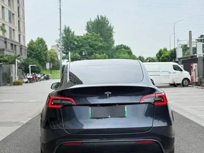Tesla Model Y 2024, 9800 км, за 22071.91 USD - фото 6