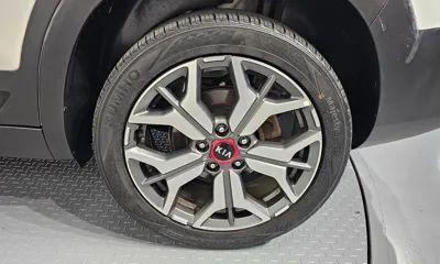Kia Seltos 2022, 81686 км, за 11152.68 USD - фото 21