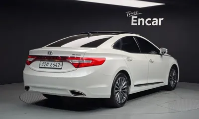 Hyundai Grandeur 2014, 190268 км, за 3061.89 USD