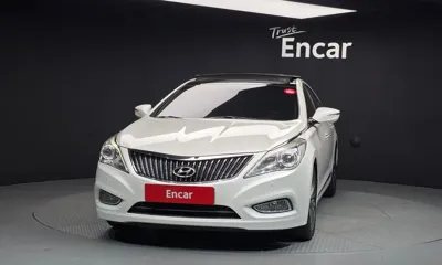 Hyundai Grandeur 2014, 190268 км, за 3061.89 USD