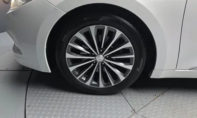 Hyundai Grandeur 2014, 190268 км, за 3061.89 USD