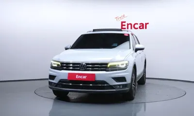 Volkswagen Tiguan 2018, 56799 км, за 15157.44 USD