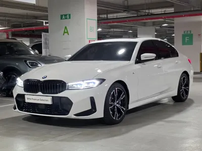 BMW 3-Series · 2026 год