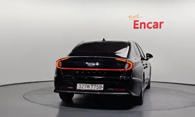 Hyundai Sonata 2021, 194631 км, за 9376.83 USD