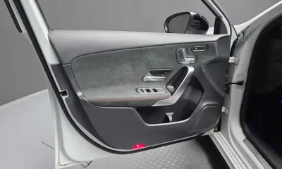Mercedes-Benz A-Class 2023, 46738 км, за 25928.84 USD - фото 24