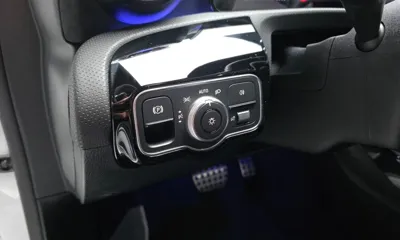 Mercedes-Benz A-Class 2023, 46738 км, за 25928.84 USD - фото 28