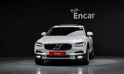 Volvo V90 2017, 206588 км, за 10784.63 USD