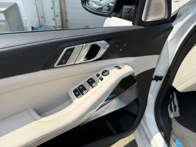 BMW X5 2025, 25894 км, за 81433.27 USD - фото 8