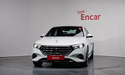 Mercedes-Benz E-Class 2026, 617 км, за 54046.9 USD