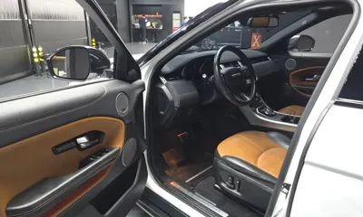 Land Rover Range Rover Evoque 2016, 89044 км, за 8775.92 USD - фото 10
