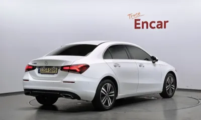 Mercedes-Benz A-Class 2021, 71583 км, за 15523.62 USD - фото 2