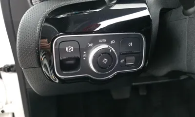 Mercedes-Benz A-Class 2021, 71583 км, за 15523.62 USD - фото 19
