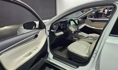 Hyundai Grandeur 2022, 53665 км, за 17915.32 USD - фото 10