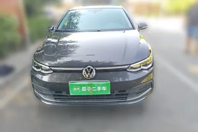 Volkswagen Golf 2021, 68900 км, за 12335 USD