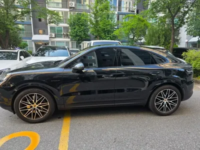 Porsche Cayenne 2025, 11077 км, за 137849.55 USD