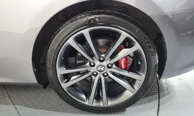 Hyundai Genesis 2009, 188810 км, за 2642.38 USD