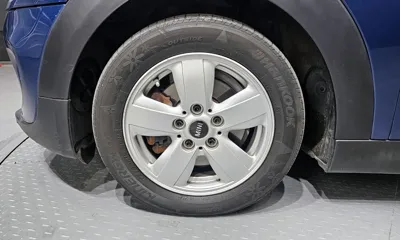 MINI Cooper 2016, 107427 км, за 4558.97 USD