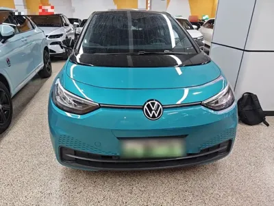 Volkswagen ID.3 2023, 52900 км, за 11566.39 USD