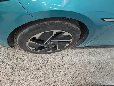 Volkswagen ID.3 2023, 52900 км, за 11566.39 USD - фото 23