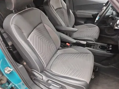 Volkswagen ID.3 2023, 52900 км, за 11566.39 USD - фото 25
