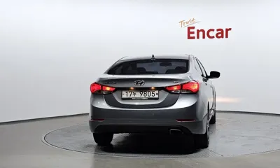 Hyundai Avante 2014, 147713 км, за 3931.99 USD