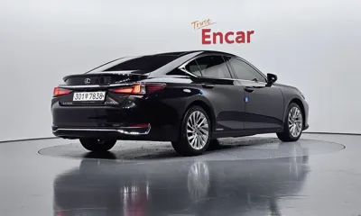 Lexus ES 2020, 81244 км, за 24777 USD