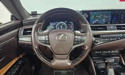 Lexus ES 2020, 81244 км, за 24777 USD - фото 13