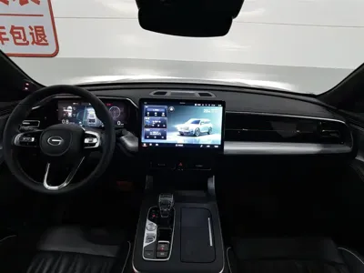 GAC Motor Trumpchi GS8 2023, 39100 км, за 13820.73 USD