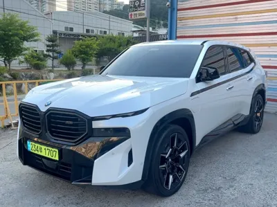 BMW XM · 2023 год