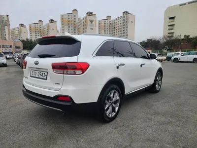 Kia Sorento 2016, 153759 км, за 7201.85 USD