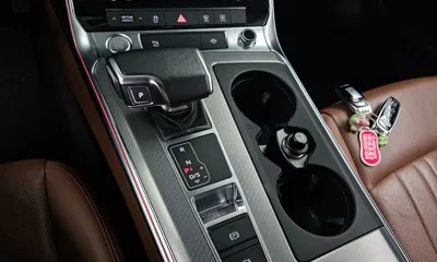 Audi A6 2020, 89867 км, за 16865.27 USD - фото 9