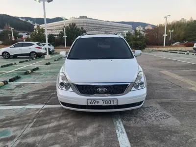 Kia Canival · 2013 год