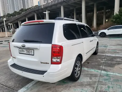 Kia Canival 2013, 206900 км, за 3838.15 USD