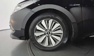 Hyundai Grandeur 2016, 182506 км, за 3903.2 USD