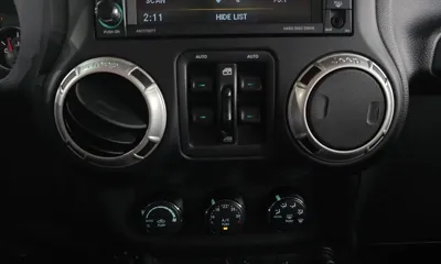 Jeep Wrangler 2017, 144670 км, за 14116.59 USD - фото 17
